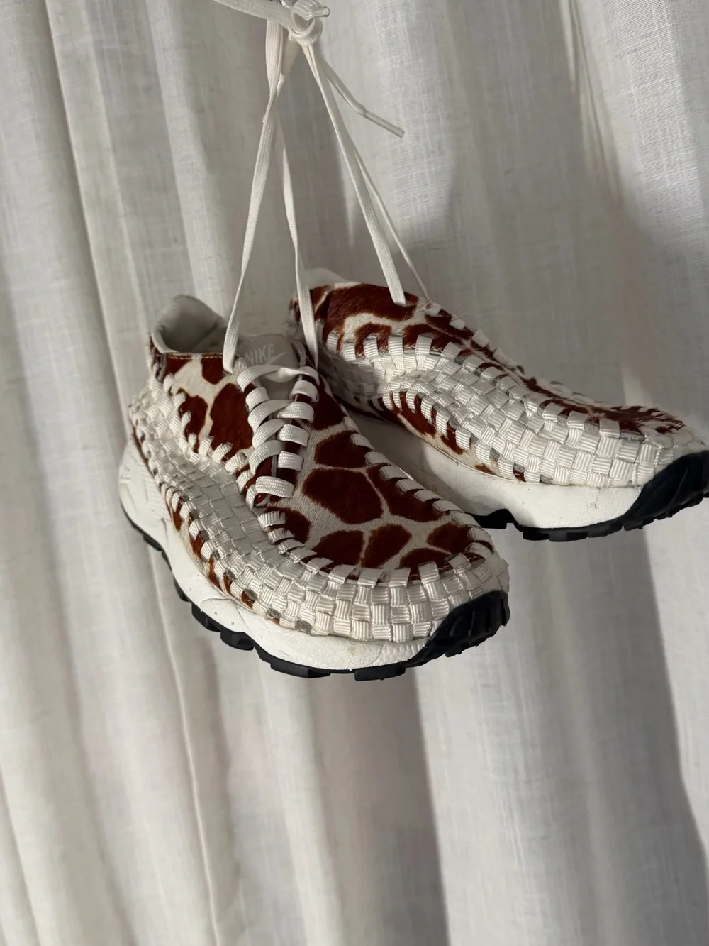 Nike Air Footscape Woven Sneakers 5.5